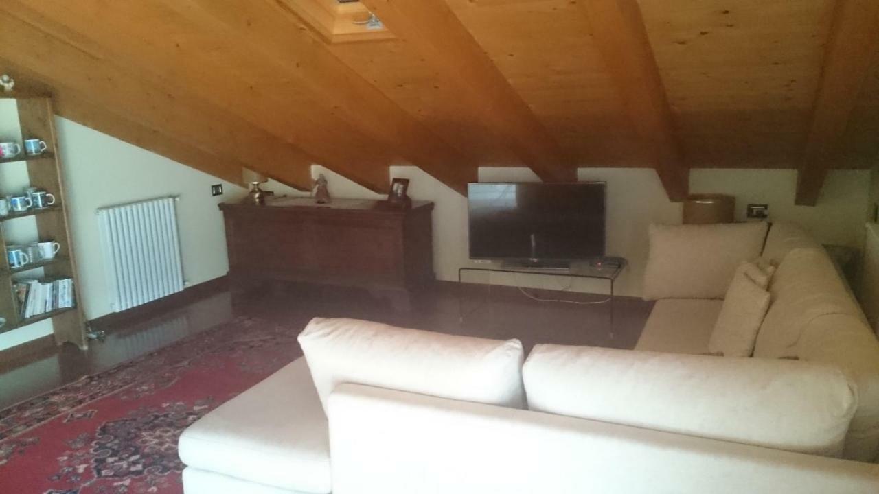 Casa Dei Mulini Lägenhet Mergozzo Exteriör bild